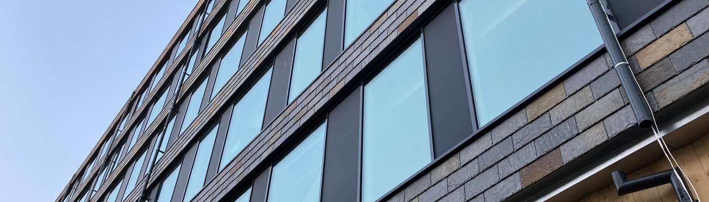 Cost-effective and innovative solar energy integration in stock and new buildings - how to generate revenue with your building façade and roof